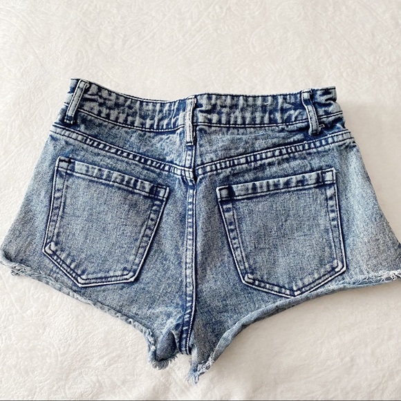 Distressed High Waist Stonewashed Jean Shorts - Picture 9 of 12